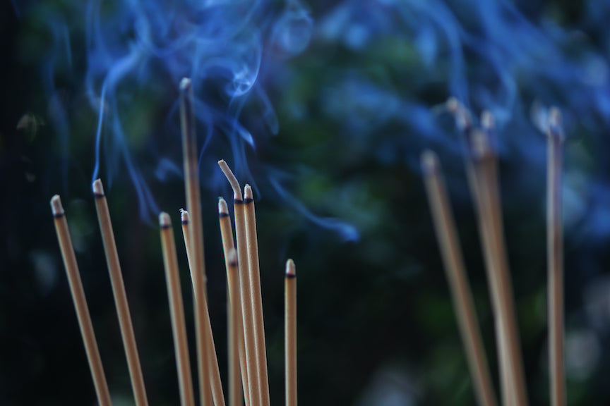 19 Inch Incense Sticks Burning