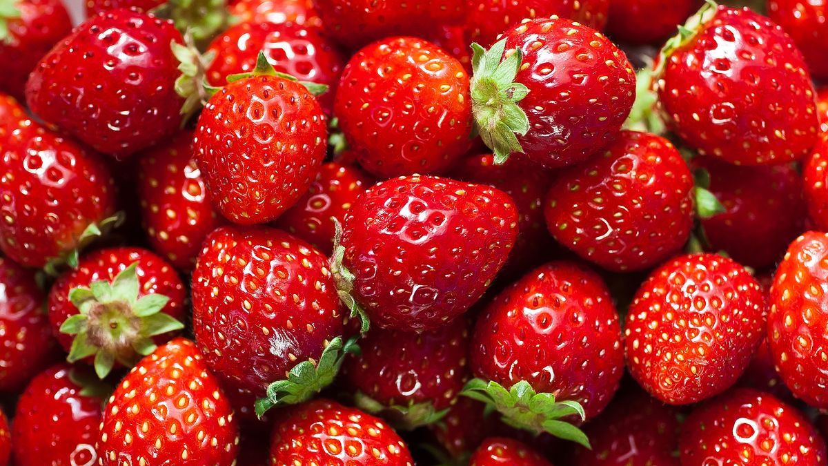  Strawberry Fragrance Poster